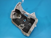 Mocowanie sprężarki klimatyzacji uchwyt sprężarki klimatyzacji BMW iX1 U11 335A205E803