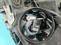 Reflektor prawy lampa przód Toyota Avensis III T27 EUROPA