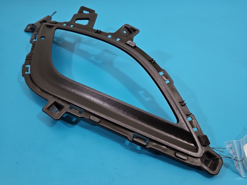 Zaślepka kratka zderzaka prawa atrapa Hyundai I30 II 12-16 86564-A6030