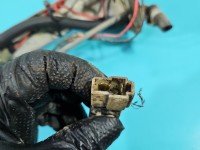 pompka Pompa paliwa Opel Monterey 3.2 24V Producent części: OPEL, 2PIN Przerabiane przewody, pokrzywiona górna pokrywa ZAMIENNIK