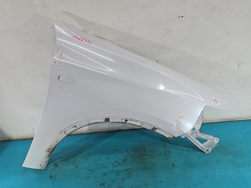 Błotnik przód prawy Mitsubishi Outlander III 12- biały W13 Błotnik przód prawy Mitsubishi Outlander III 12- biały W13