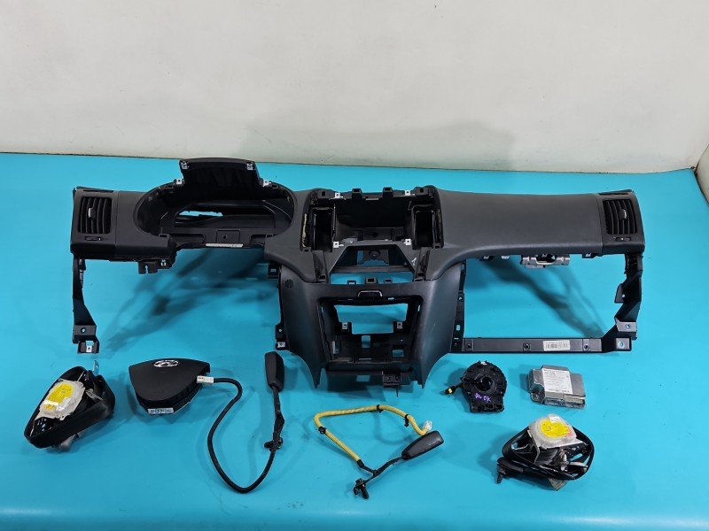 Deska rozdzielcza airbag pasażera kokpit Hyundai I30 I 07-12