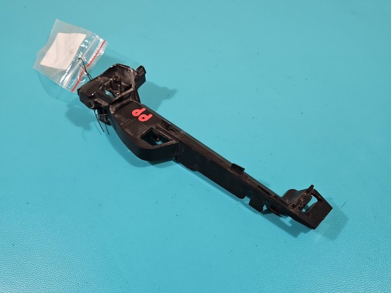 Ślizg zderzaka przód prawy Volvo V90 31663021 Ślizg zderzaka przód prawy Volvo V90 31663021