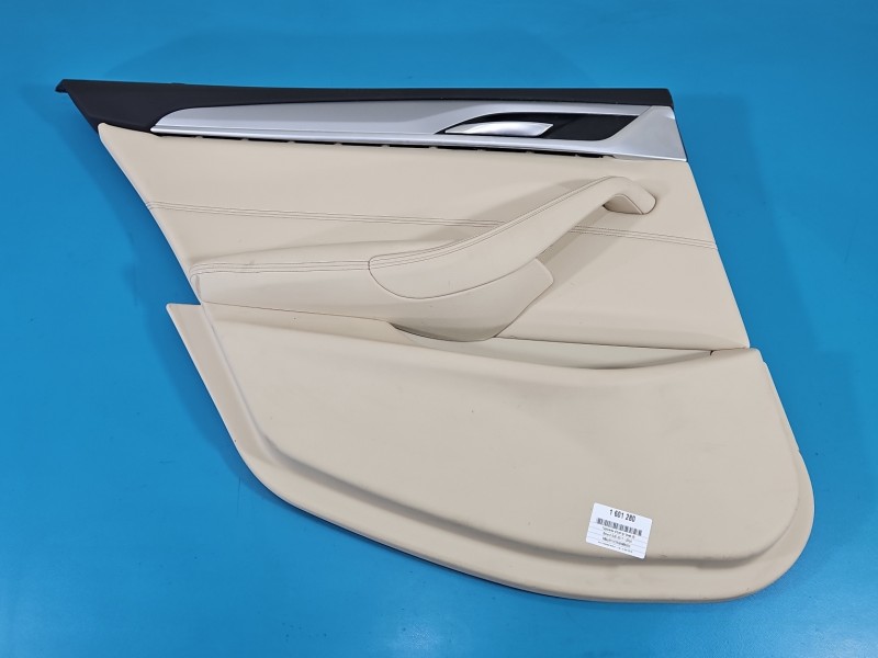 Tapicerka drzwi tył lewa boczek BMW G30 T6678635810