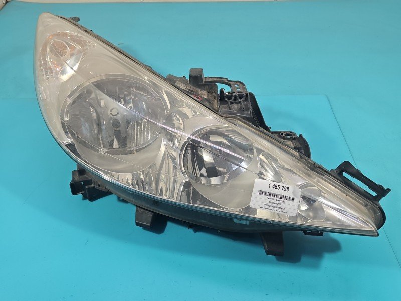 Reflektor prawy lampa przód Peugeot 207 EUROPA