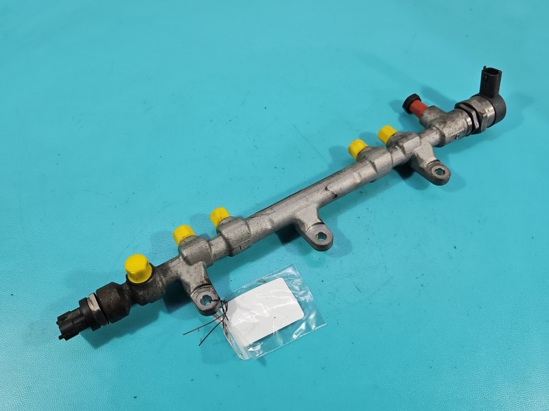 Listwa wtryskowa CZUJNIKI 0281006037, 0281006035, 0445214211 Hyundai Ix35 09-13 2.0 CRDI