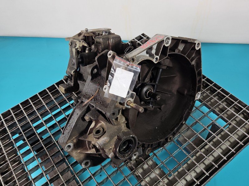 Skrzynia biegów Fiat Grande Punto 1.2 8V wiel Skrzynia biegów Fiat Grande Punto 1.2 8V wiel