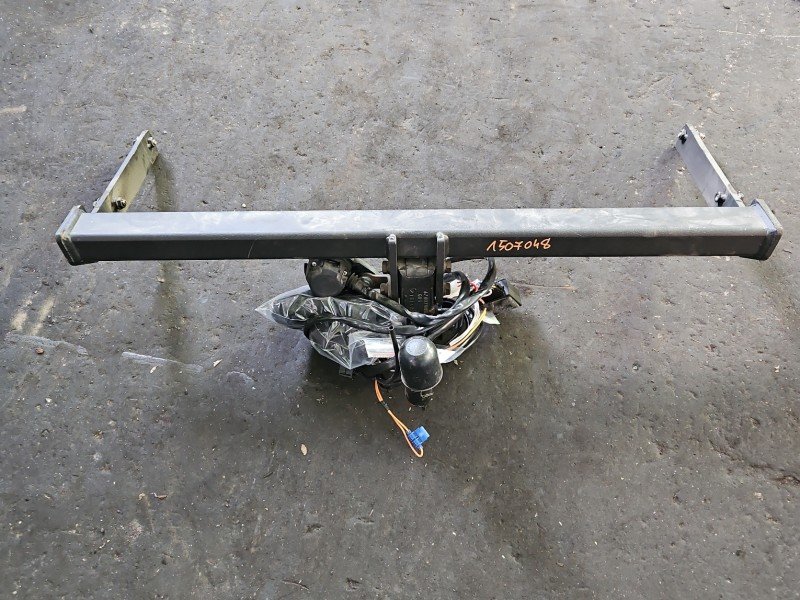 Hak holowniczy Skoda Superb III