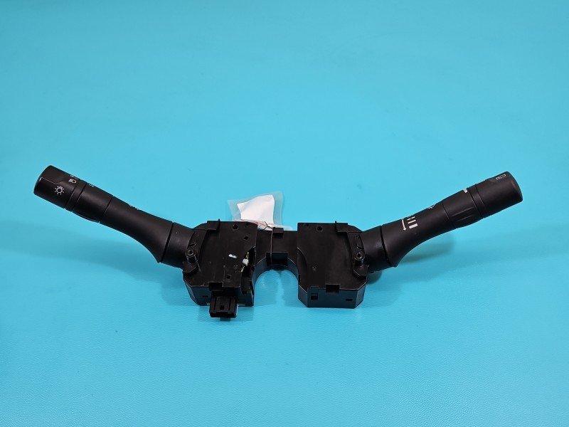 Przełącznik zespolony Nissan Note E12 4828SD Przełącznik zespolony Nissan Note E12 4828SD