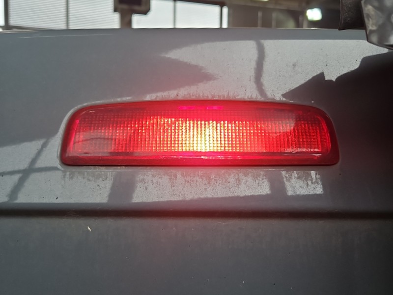 TRZECIE ŚWIATŁO STOP STOPU Renault Express HB
