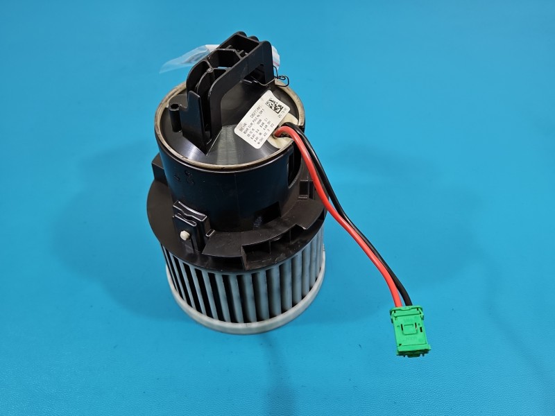 Dmuchawa nawiewu wentylator Peugeot 308 II T9 europa DB271001