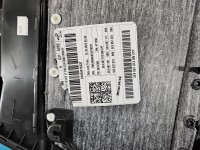 Tapicerka drzwi przód lewa boczek Skoda Octavia IV 5E3867197