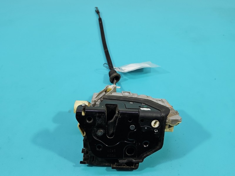 Zamek przód prawy 3C1837016A Vw Passat B6 EUROPA Volkswagen, Europejska, 7pin