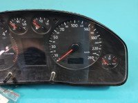 Licznik Audi A4 B5 8D0920931T 1.9 tdi EUROPA