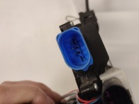 Zamek przód prawy 4E1837016A Audi A8 D3 EUROPA Producent części: Audi, Europejska, 7pin + 2pin / WERSJA POD DOCIĄG