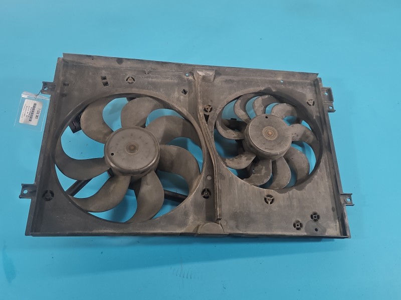 Wentylatory Wentylator chłodnicy Audi A3 8L 1J0121207M 1.9 TDI