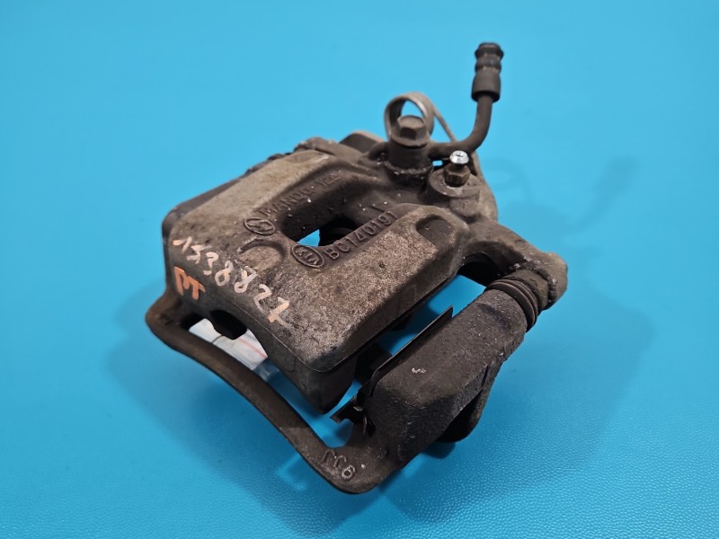 Zacisk tył prawy Hyundai Elantra VI 15-20 1.6 16V sedan