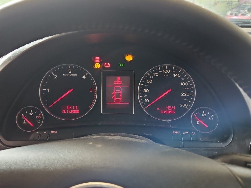 Licznik Audi A4 B6 8E0920900E 1.9 tdi EUROPA