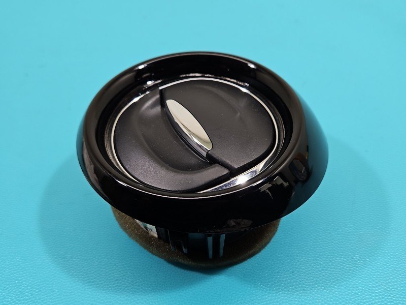 Kratka nawiewu Renault Clio IV 12-20 687606325R