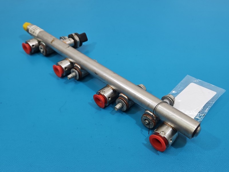 Listwa wtryskowa CZUJNIKI 12689354, 0261547000, 12658331 Opel Insignia B 2.0 T B20NFT