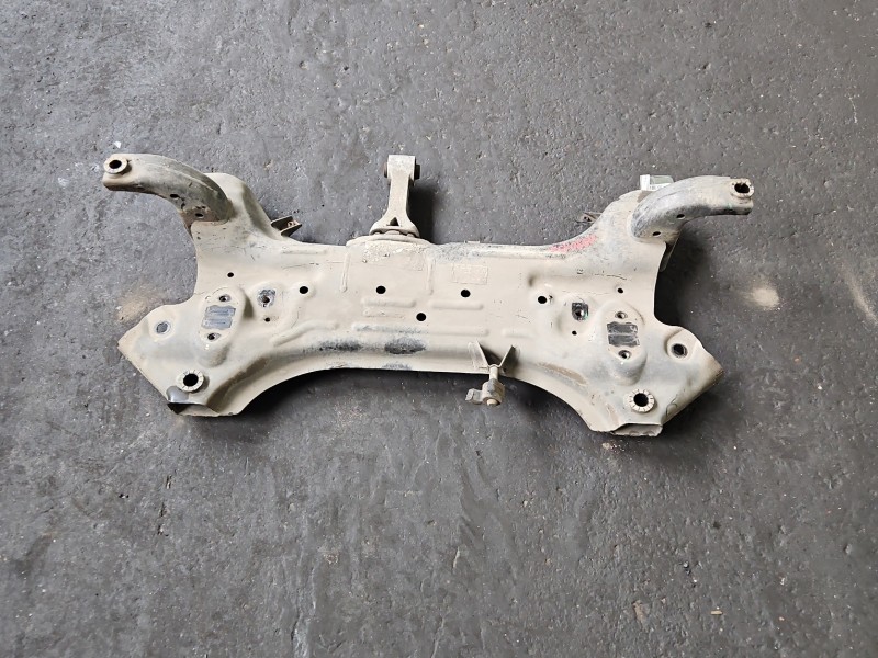 WÓZEK KOŁYSKA TRAWERS Sanki Belka silnika HYUNDAI i20 II 14-20 1.2 16V