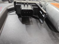 Podnośnik przód prawy SZYBY WINDA Jeep Cherokee KL Europejska, uszkodzone mocowanie 5d HB 68227256AA