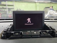 Wyświetlacz Peugeot 3008 I 96735367ZD monitor