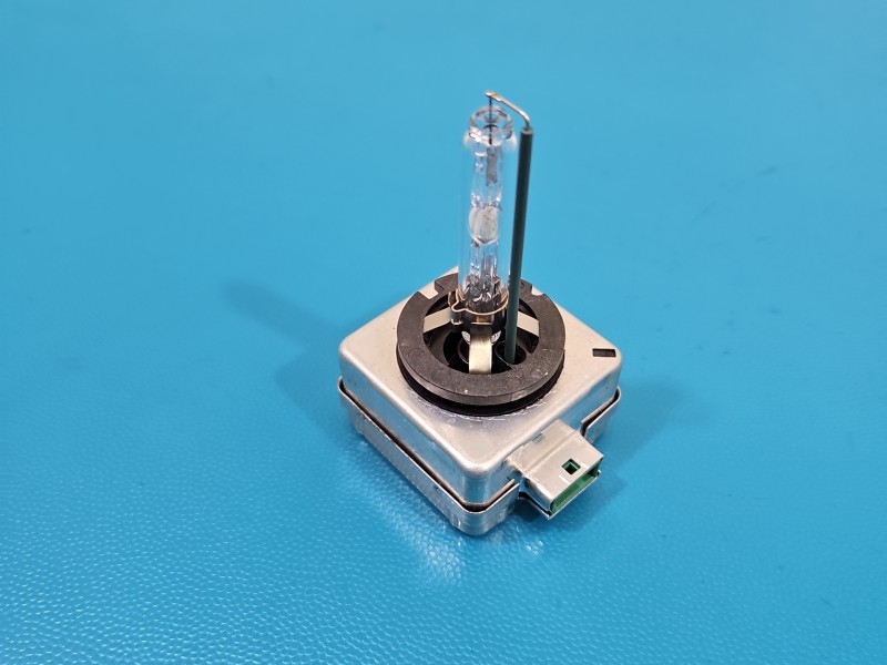 ŻARNIK STARTER ZAPŁONNIK CEWKA XENON Vw Touran I 66340HBI