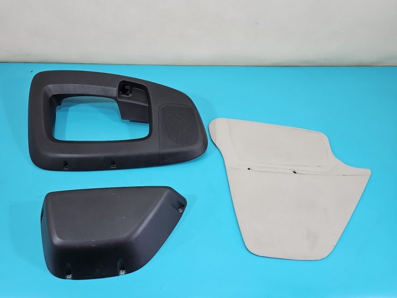 Tapicerka drzwi przód lewa boczek Fiat Ducato IV 07355601020