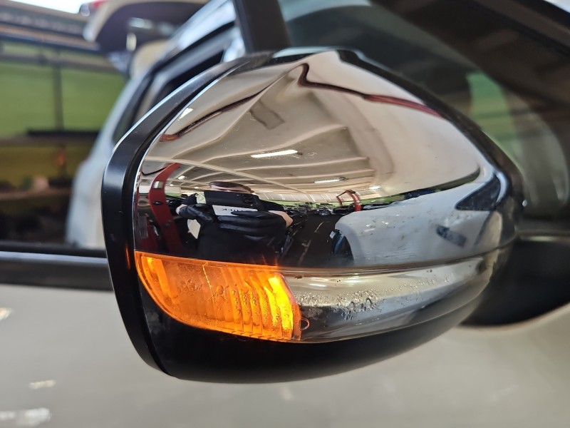 Lusterko prawe Peugeot 2008 I 13-19 elektryczny, Europejska, uszkodzony kierunek , składane elektrycznie. 6+5pin europa