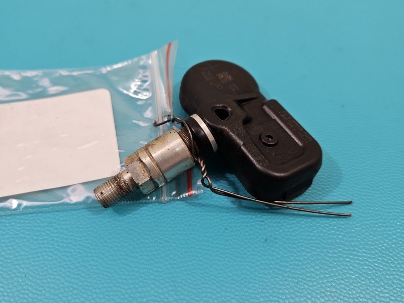 Czujnik ciśnienia opon Nissan Juke I F15 10-19 10R-036201 TPMS