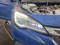 Reflektor prawy lampa przód Opel Astra V K EUROPA