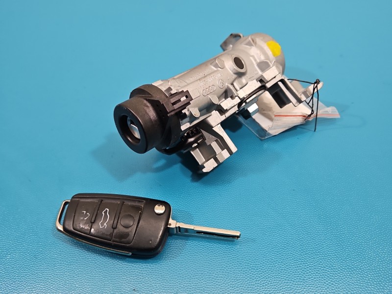 Stacyjka KLUCZYK WKŁADKA Audi A3 8P 1K0905865