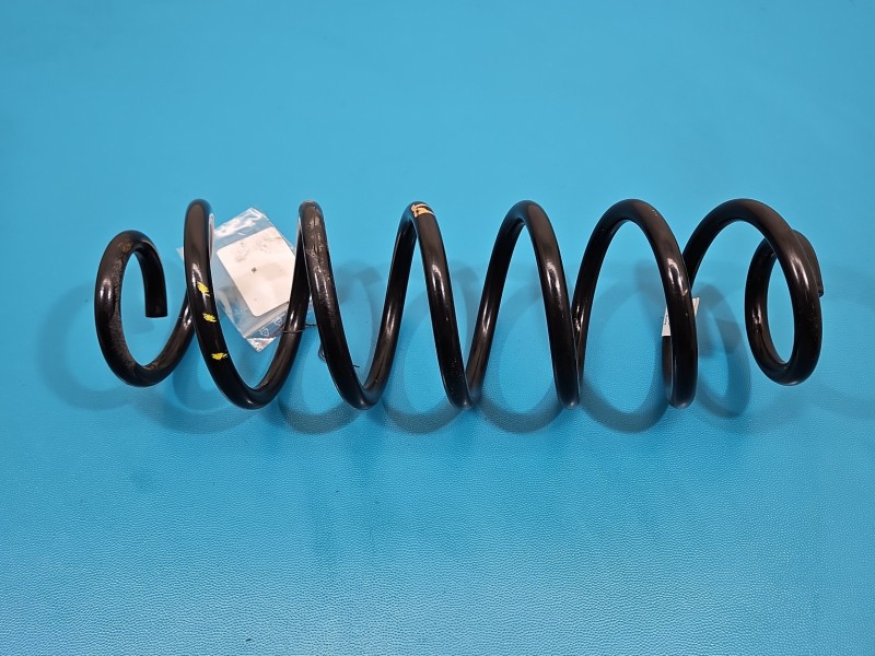 Sprężyna tył tylna Skoda Octavia IV kombi