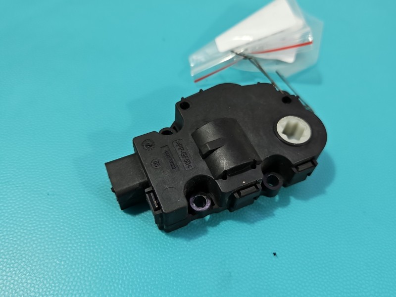 Silniczek nawiewu NAGRZEWNICY Mercedes Vito W447 14- 410475520 EUROPA