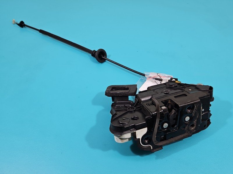 Zamek przód lewy 5K1837015E Seat Alhambra II 7N 10- EUROPA Producent części: Seat, 7pin