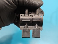 Spryskiwacz maski Toyota Auris II