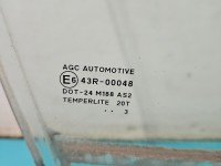 Szyba drzwi przód prawa Suzuki Swift Mk7 HB