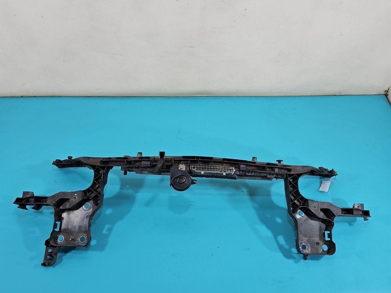 WZMOCNIENIE CZOŁOWE Pas przedni Renault Megane II 8200137495