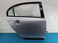 Drzwi tył prawe Honda Civic VIII UFO sedan 4d srebrny nh-700m