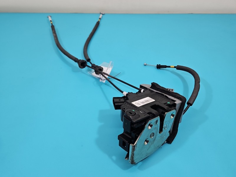 Zamek tył prawy 81420-C5000 Kia Sorento III Producent części: KIA, 5PIN