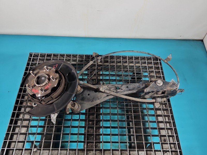 Piasta koła tył lewa zwrotnica łożysko Toyota Rav4 IV 2.0 D4D Piasta koła tył lewa zwrotnica łożysko Toyota Rav4 IV 2.0 D4D