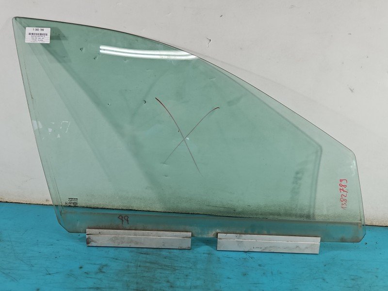 Szyba drzwi przód prawa Volvo XC90 I 02- HB