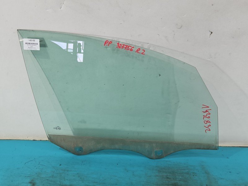 Szyba drzwi przód prawa Audi A2 HB