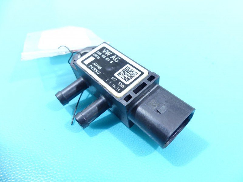 Czujnik ciśnienia spalin Skoda Octavia III 03N906051B