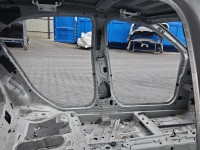 Próg lewy SŁUPEK ŚRODKOWY B MERCEDES W176 HB 5d POLAR SILVER - METALLIC PAINT (761U)