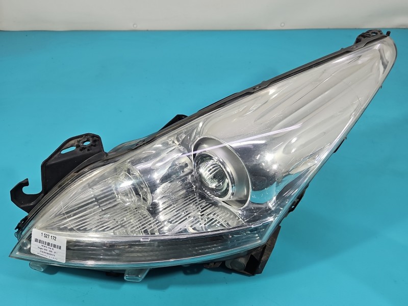 Reflektor lewy lampa przód Peugeot 5008 EUROPA