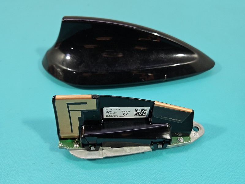 Antena BMW G30 6826326, 9364615 475