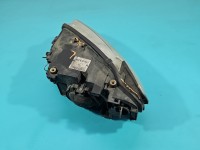 Reflektor prawy lampa przód Audi A4 B7 EUROPA