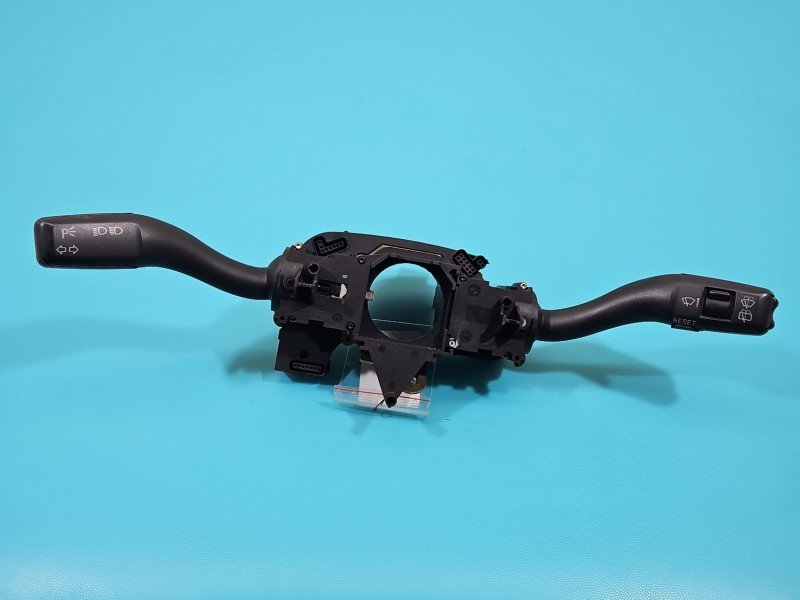 Przełącznik zespolony Audi A4 B7 8E0953549S Przełącznik zespolony Audi A4 B7 8E0953549S